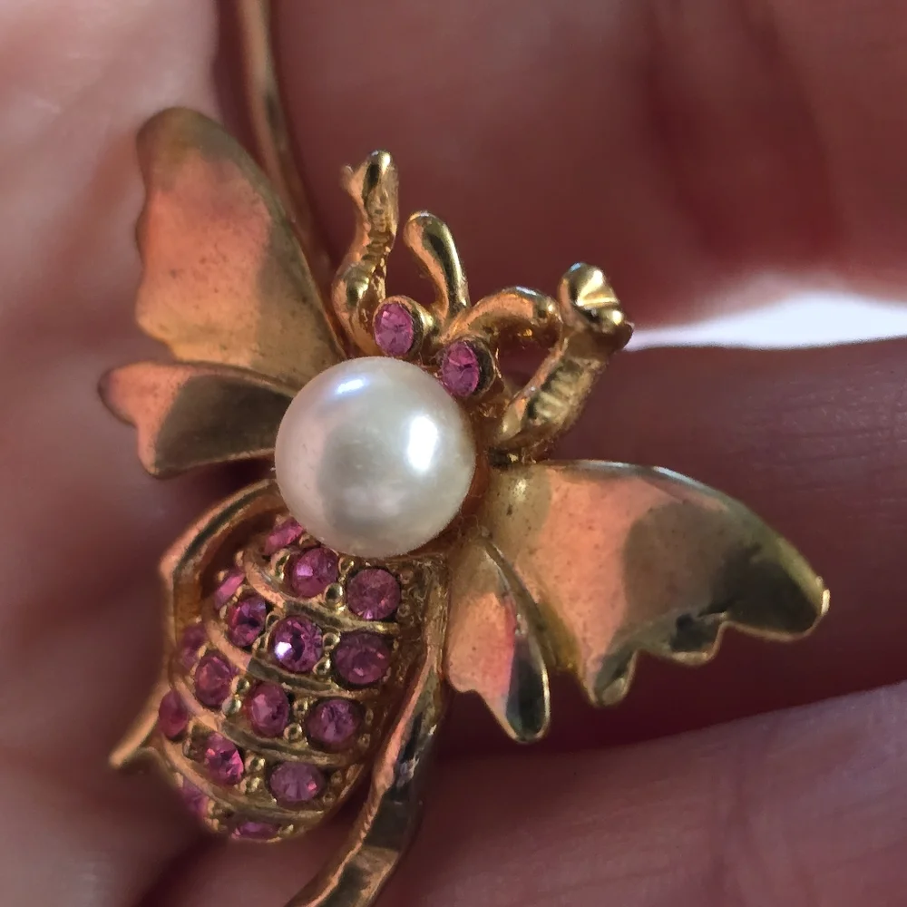Vintage Bee Brooch Bumble Pink Rhinestones Faux Pearl Gold Tone bug